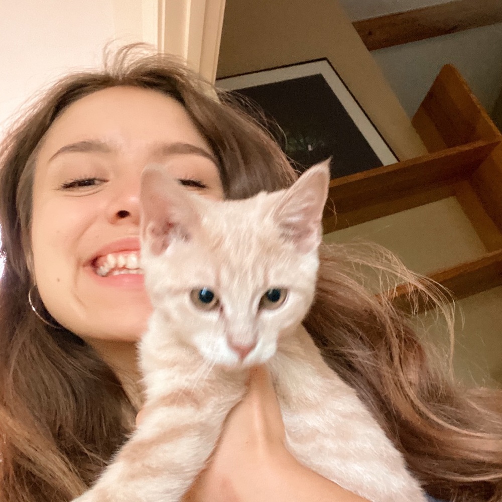 Meet your Posher, Lucinda